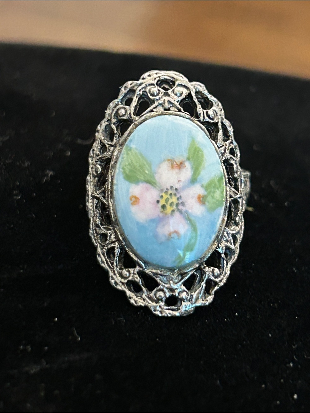 Hand-Painted Blue Floral Oval Filigree Ring